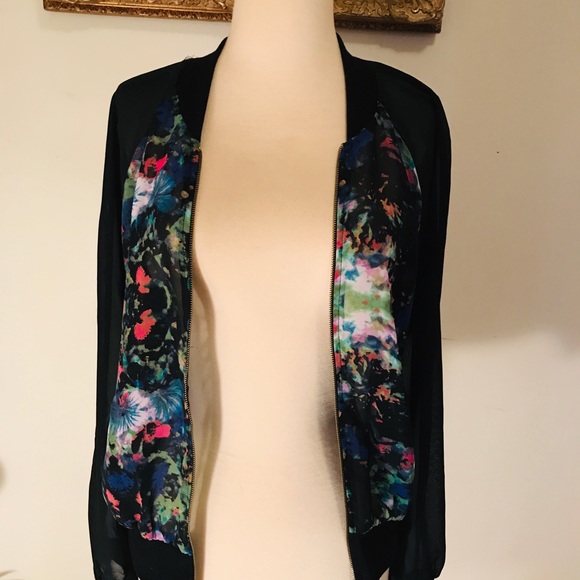 Bright Floral Print and Black Sheer Light Jacket - Picture 3 of 7